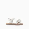 Leather sandals with decorative bow for baby girls, white