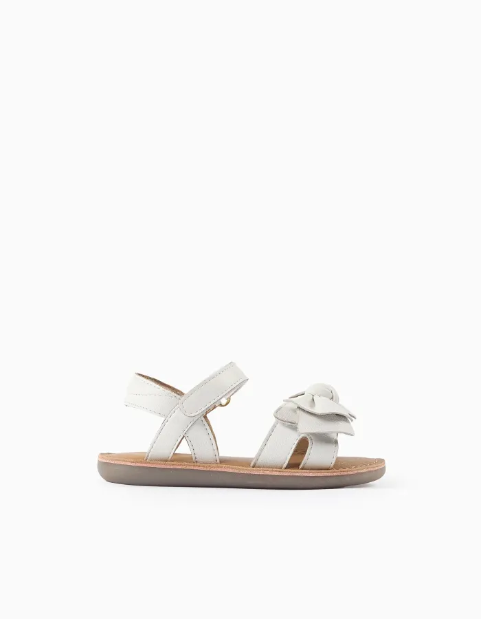Leather sandals with decorative bow for baby girls, white