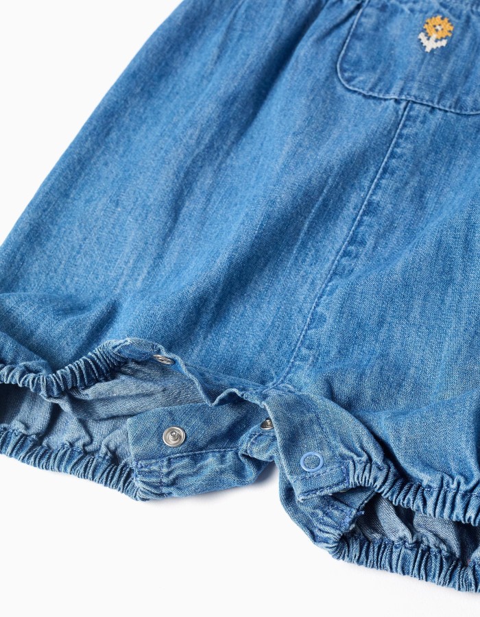 Sleeveless denim jumpsuit with embroidered flower for baby girl, blue