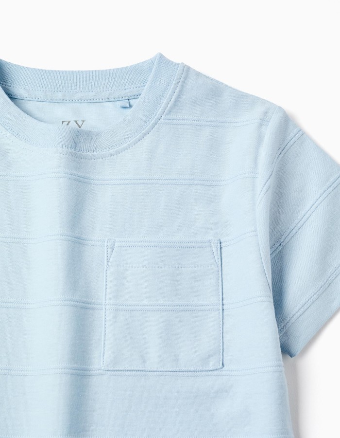 Cotton T-shirt with embossed lines and pocket for boys, light blue