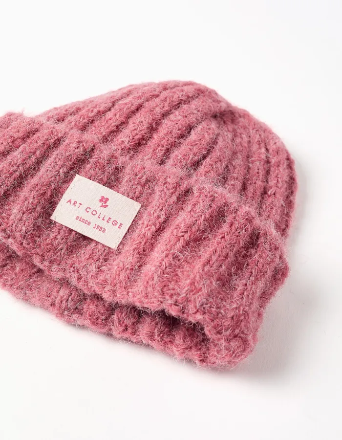 Thick cable knit beanie for girls, dark pink