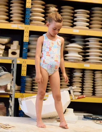 Swimsuit with colourful print and crossed straps for girls, multicolour