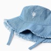 Denim bucket hat with embroidered flower for babies and girls, blue