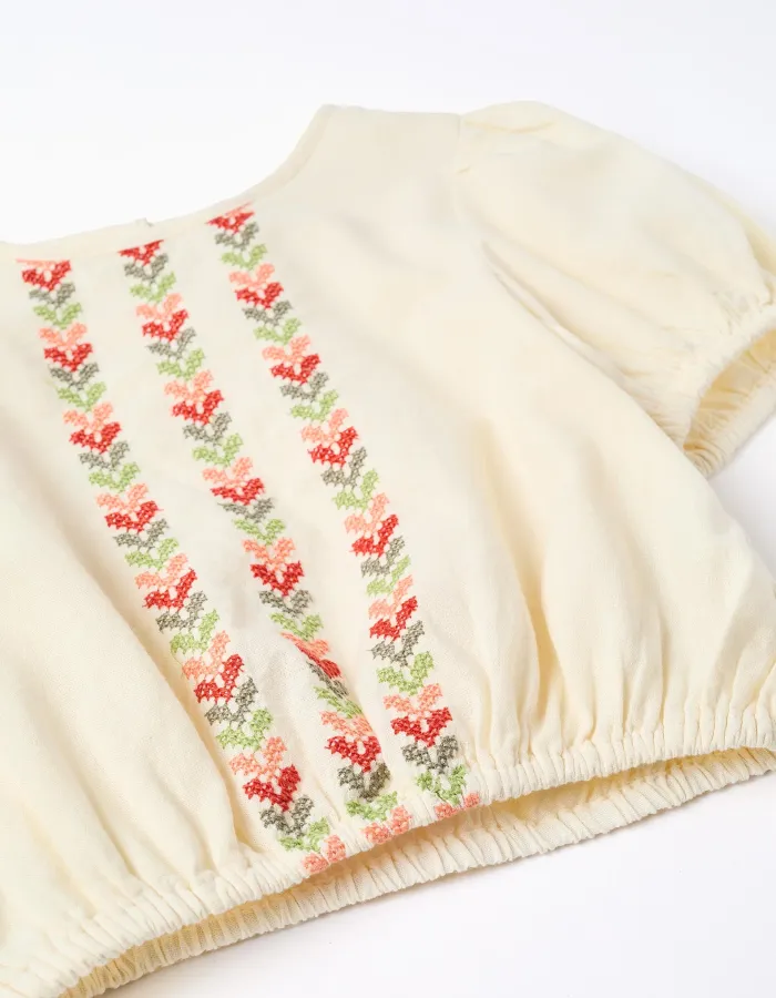 Blouse with balloon sleeves and embroidery for girls, light beige