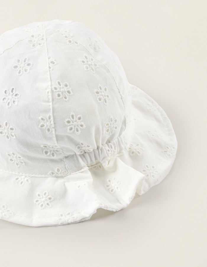 Cotton sun hat with broderie anglaise for newborn girls, white