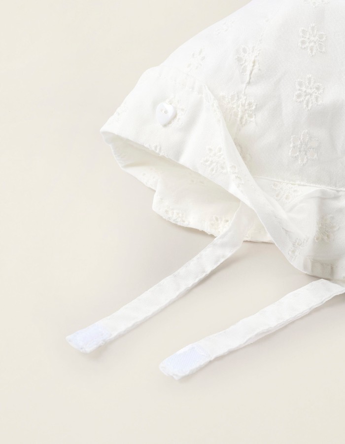 Cotton sun hat with broderie anglaise for newborn girls, white