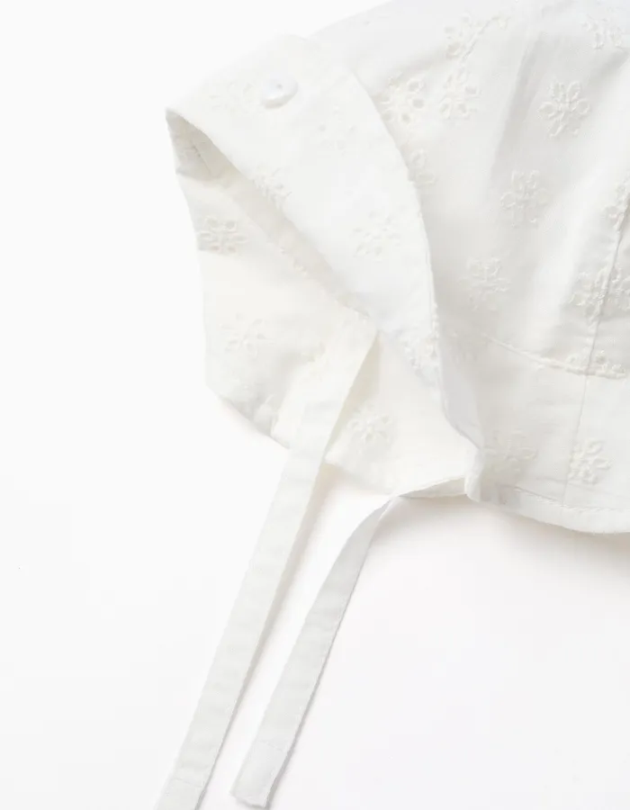 Cotton sun hat with broderie anglaise for newborn girls, white