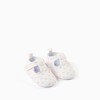 Canvas T-bar shoes with floral motif for newborn girls, white/pink