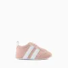 Pre-walker trainers with stripes for newborn girls, light pink/white