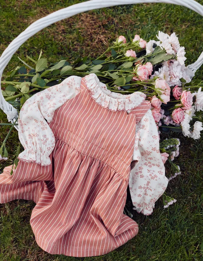 Twill pinafore dress with stripes for baby girls, pink/white