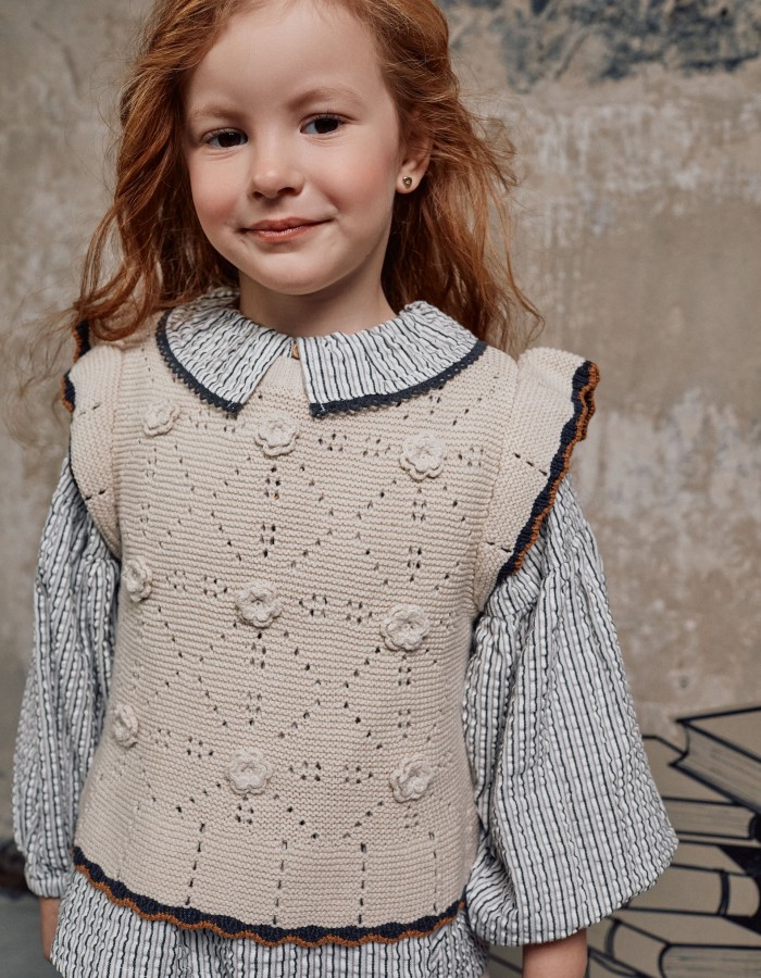 Knitted vest with crochet and ruffles B&S for girls, beige