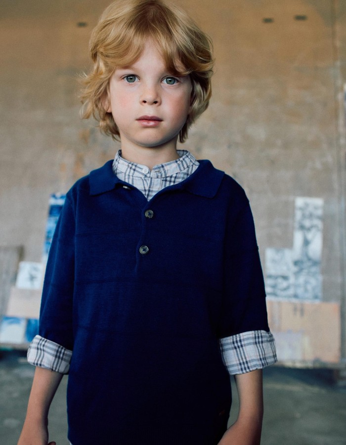 Cotton knit jumper with embossed lines for boys, blue