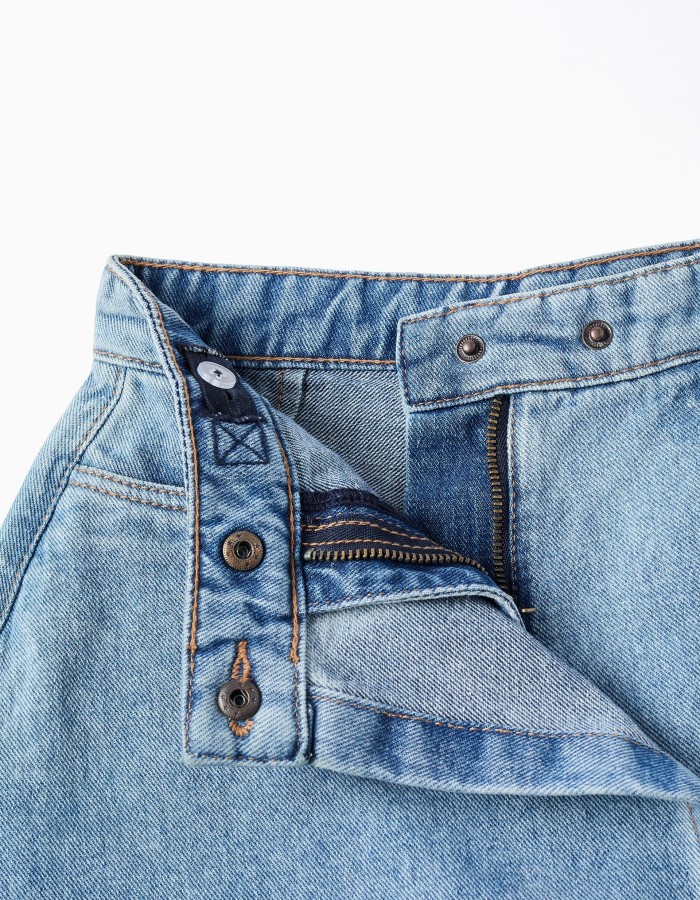 Denim skort with frayed hem for girls, light blue